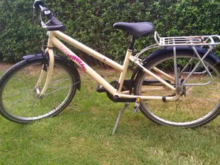 Pigecykel 24" hjul sælges.