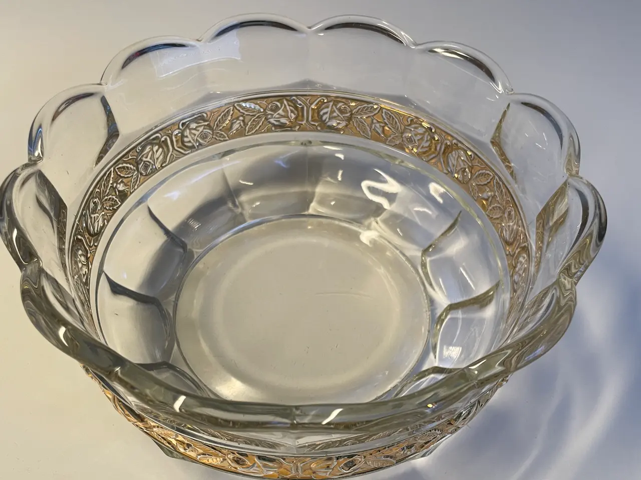 Billede 1 - Elegant glasskål med "guldbånd"