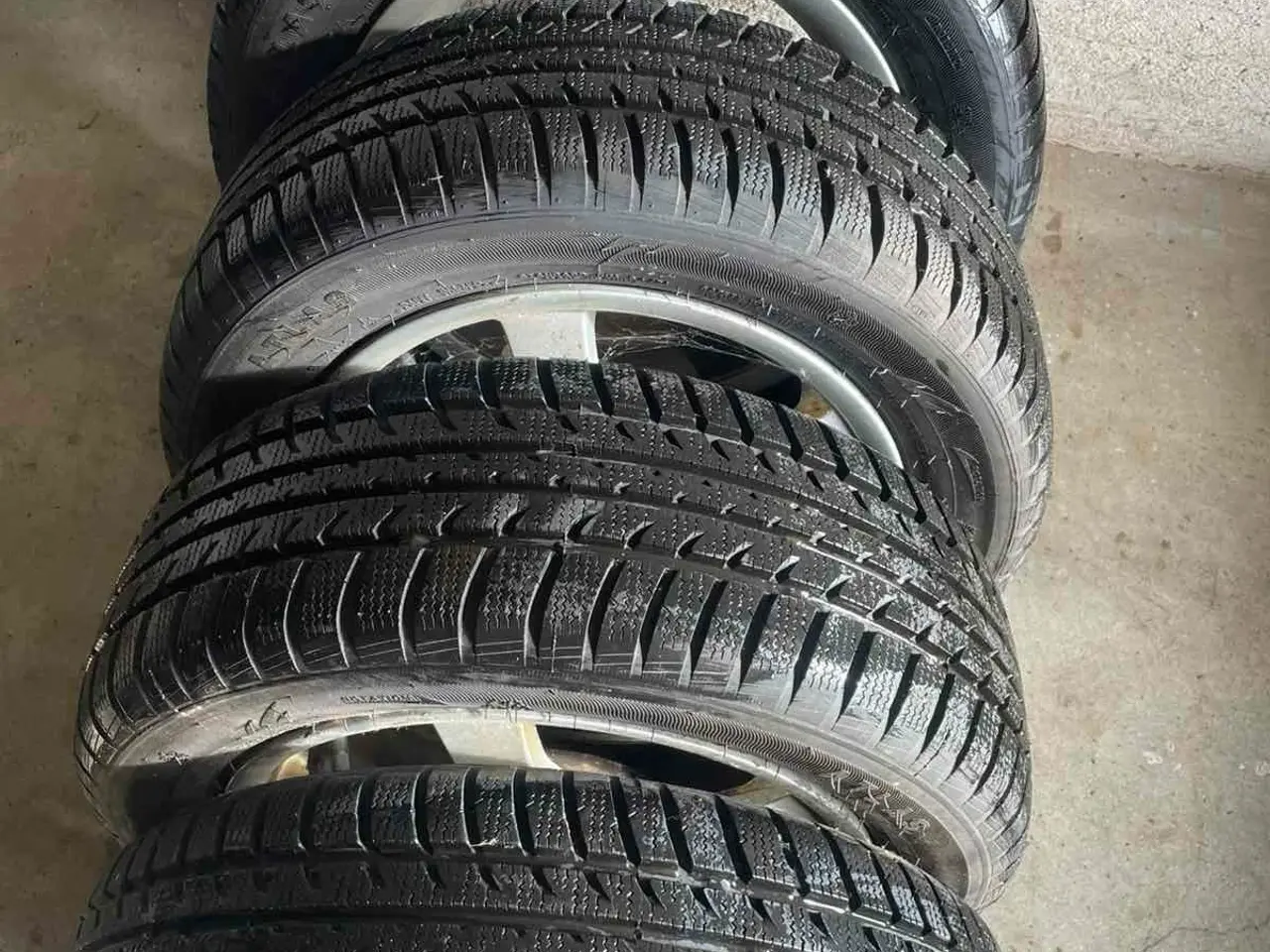 Billede 1 - 14 Kia Rio,Hyundai i20 Aluhjul m.gode vinterdæk