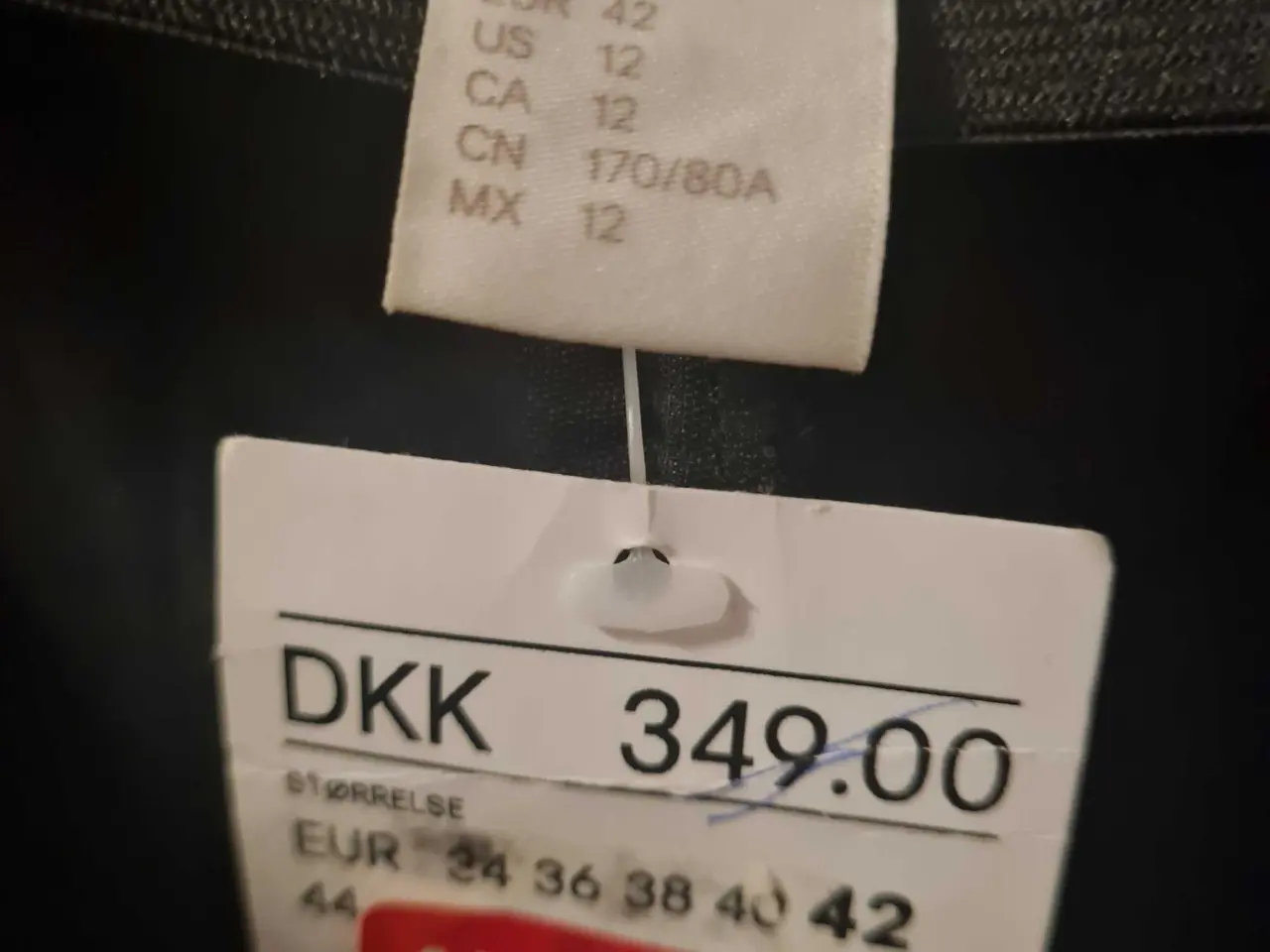 Billede 2 - Nye bukser str xl 42 H&M