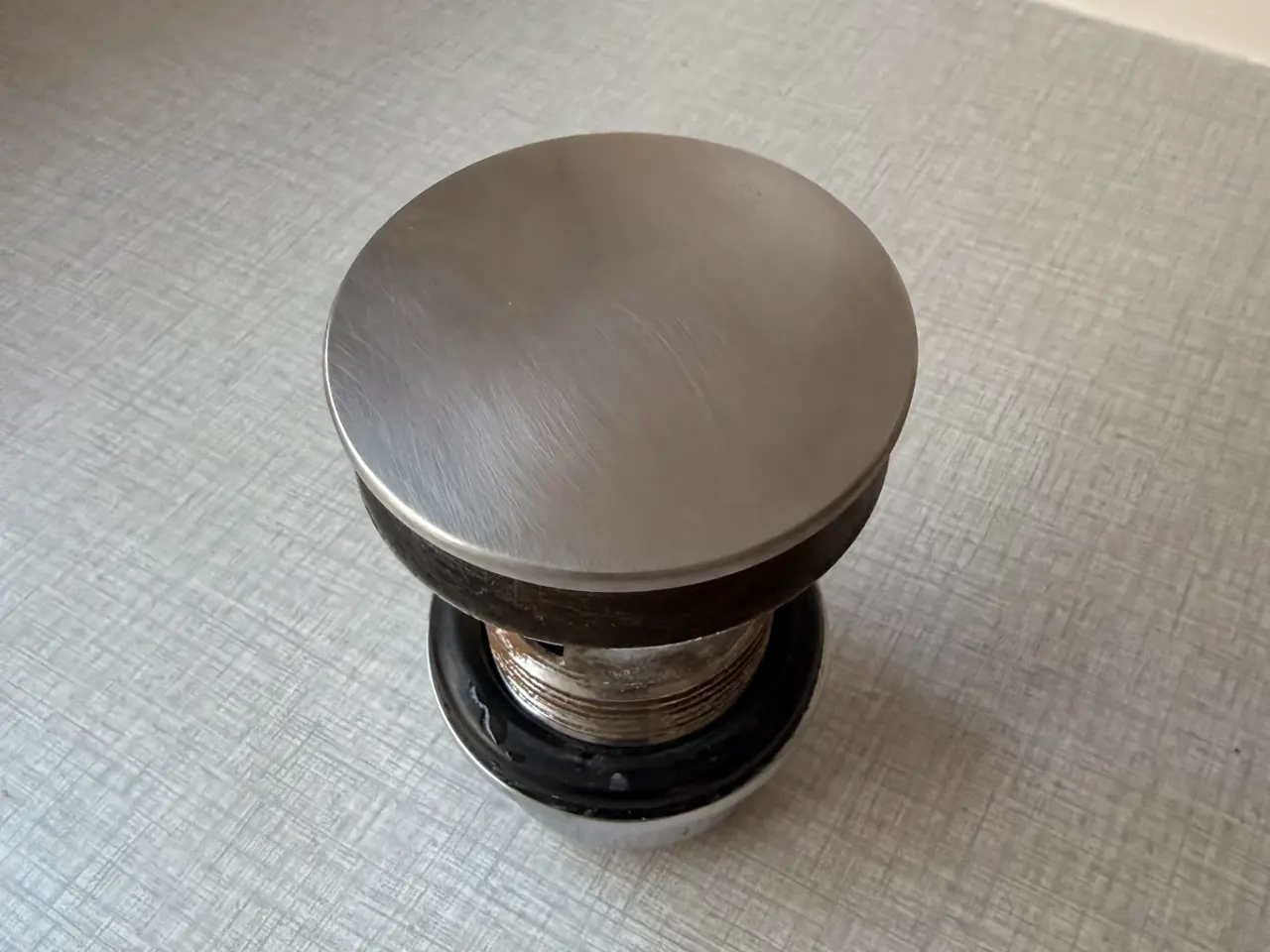 Billede 1 - Vola A62 push-open bundventil 1 1/4" fremstillet i