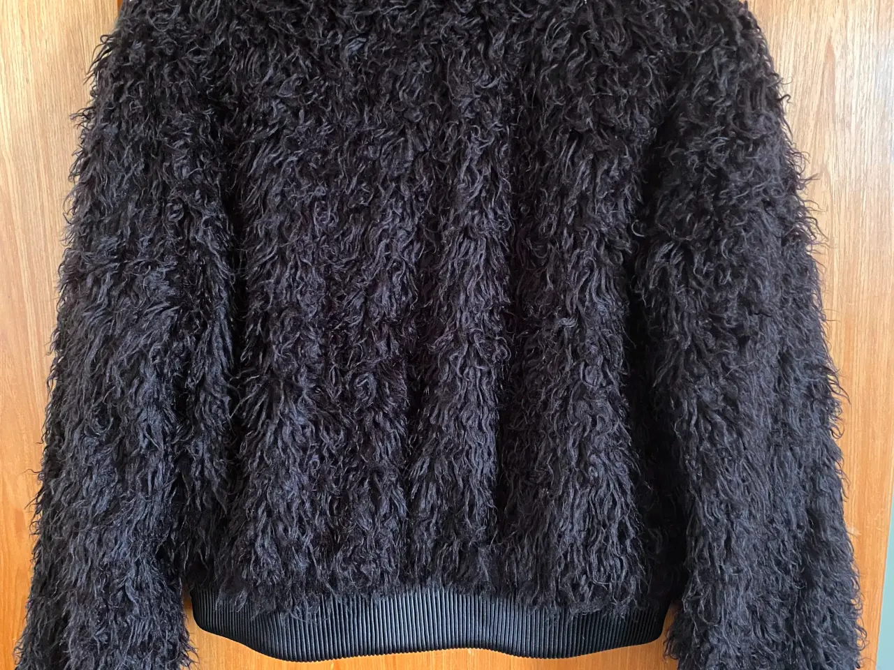 Billede 2 - Sort Faux Fur jakke