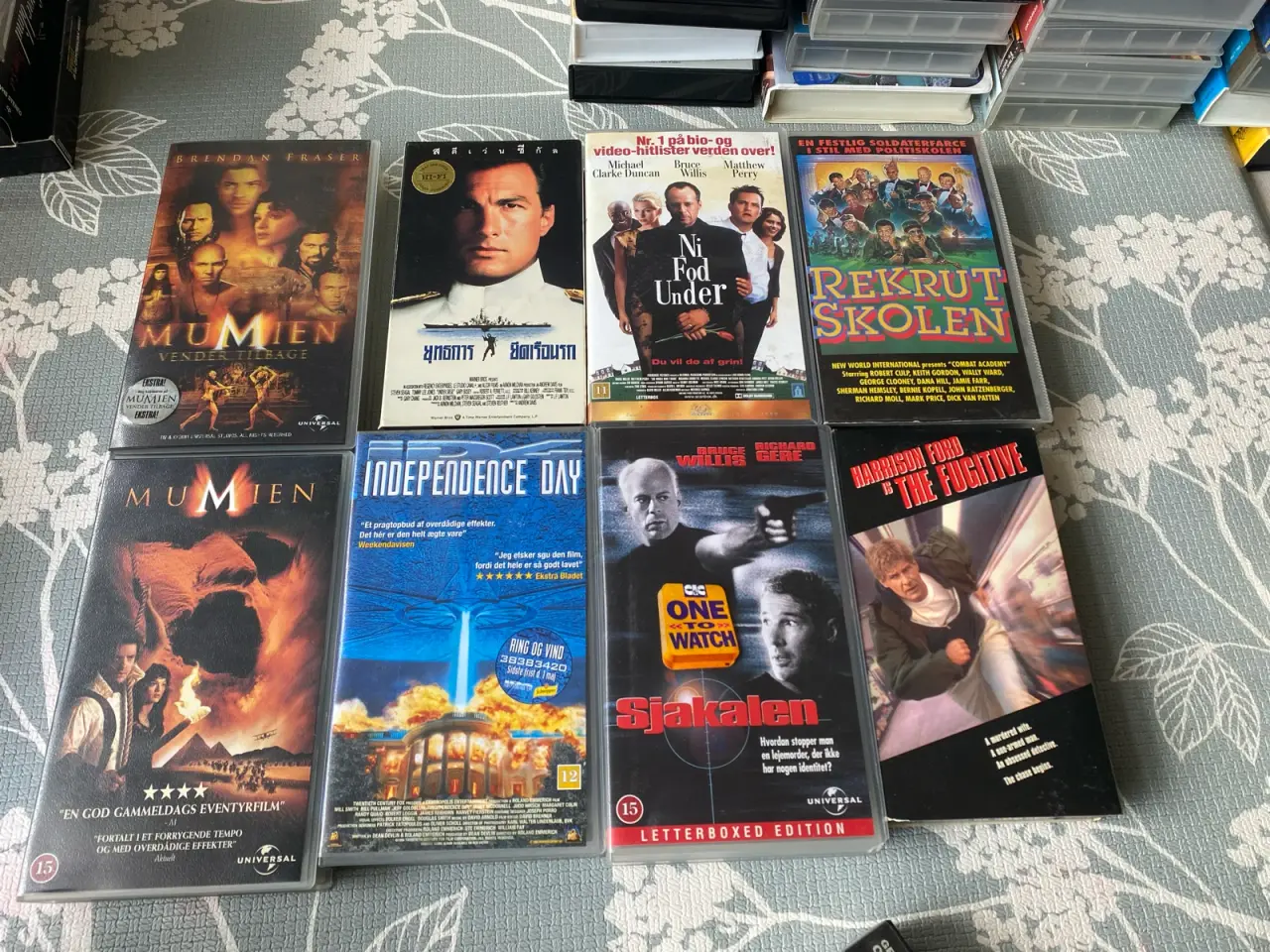Billede 1 - 56 stk. blandet vhs bånd.