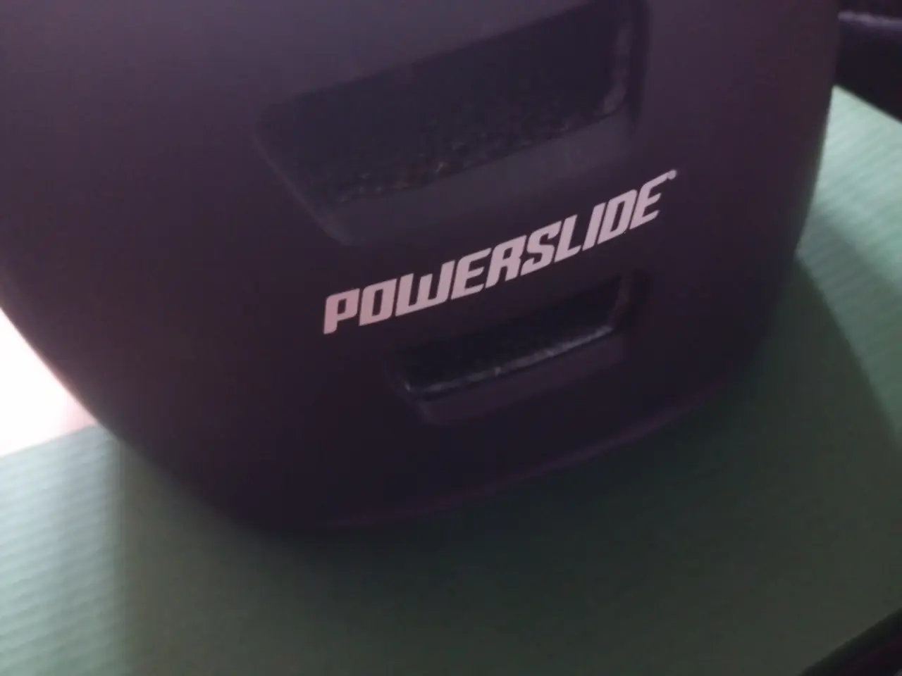 Billede 2 - Poweslide Stunt Hjelm