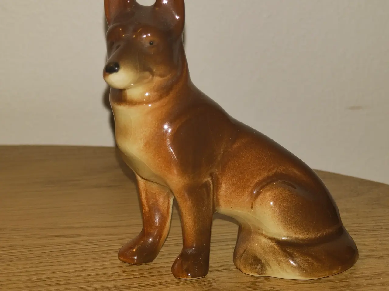 Billede 1 - Flot lille porcelæns schæferhund