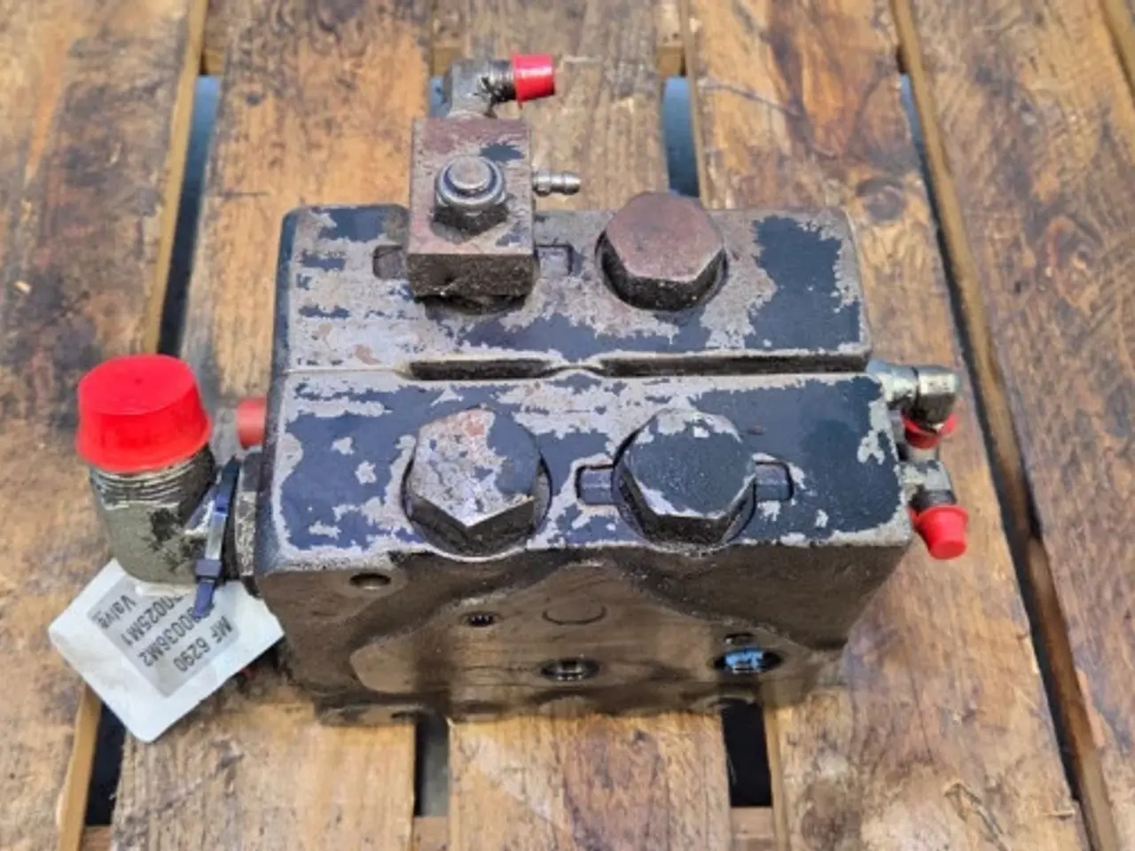 Billede 9 - Massey Ferguson 6290 Hydraulikventil 3790036M2