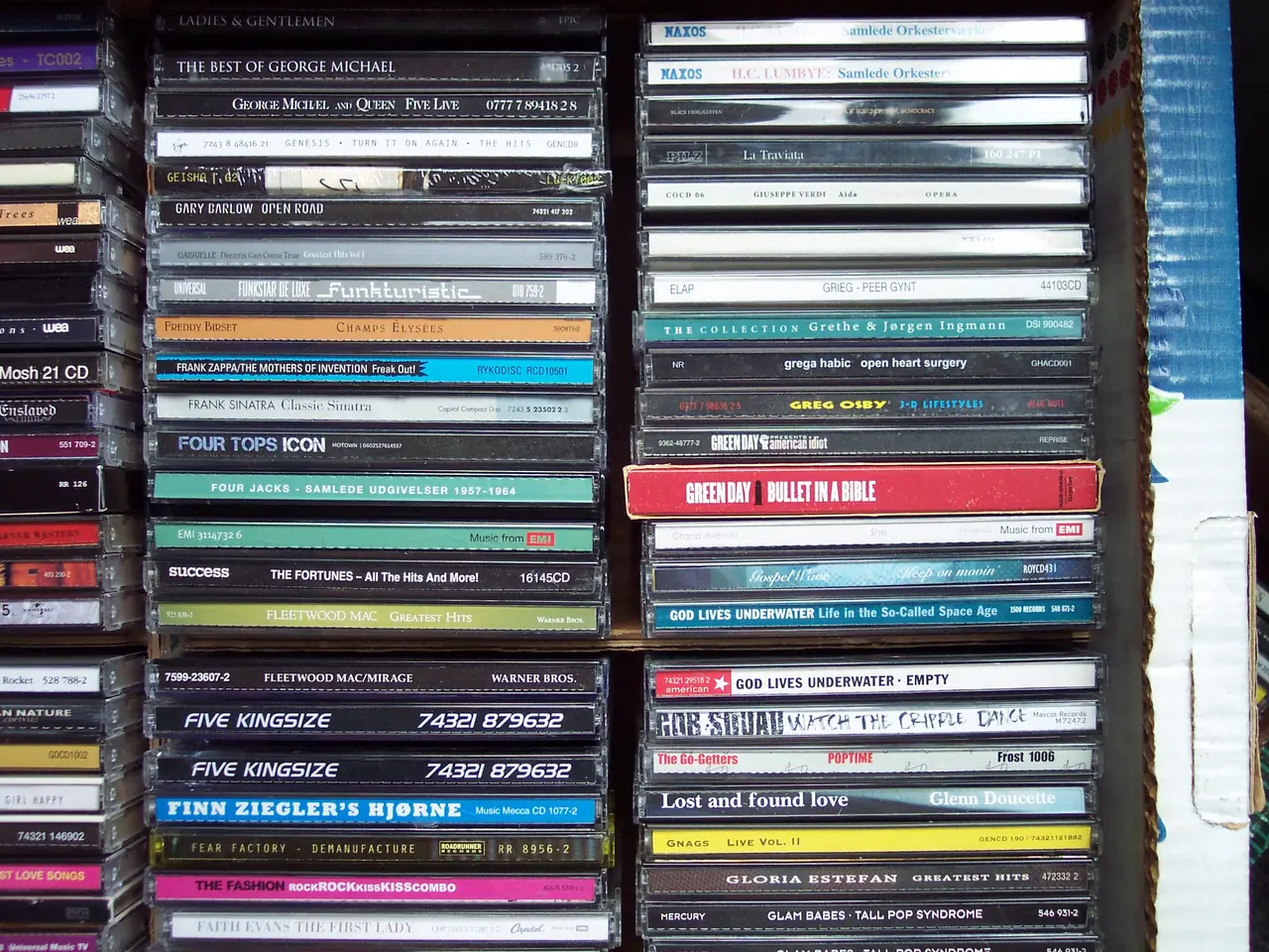 Billede 9 - 175 COUNTRY & FOLK CDer + andre genrer sælges………..