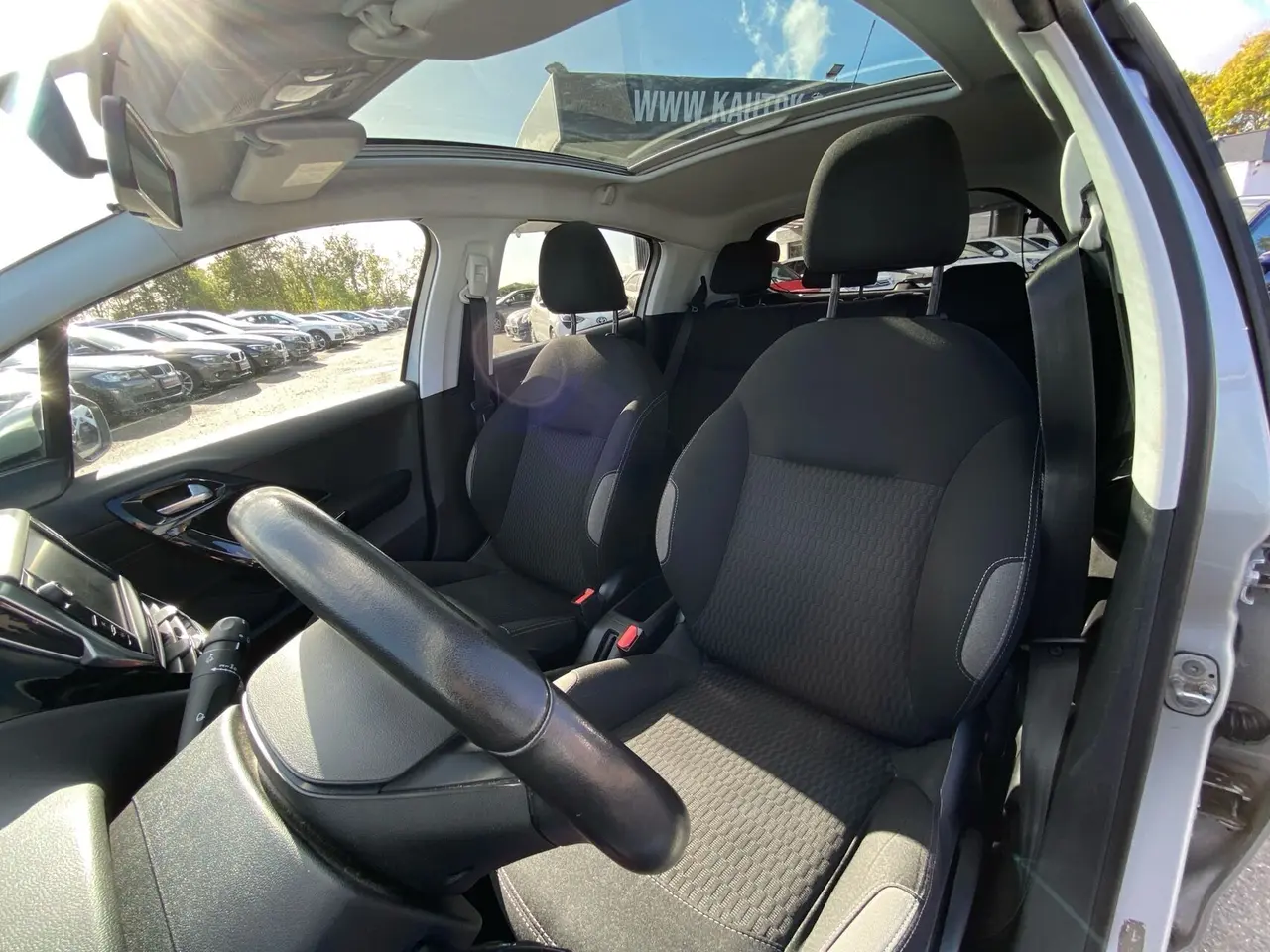 Billede 9 - Peugeot 208 1,6 BlueHDi Desire Sky 100HK 5d