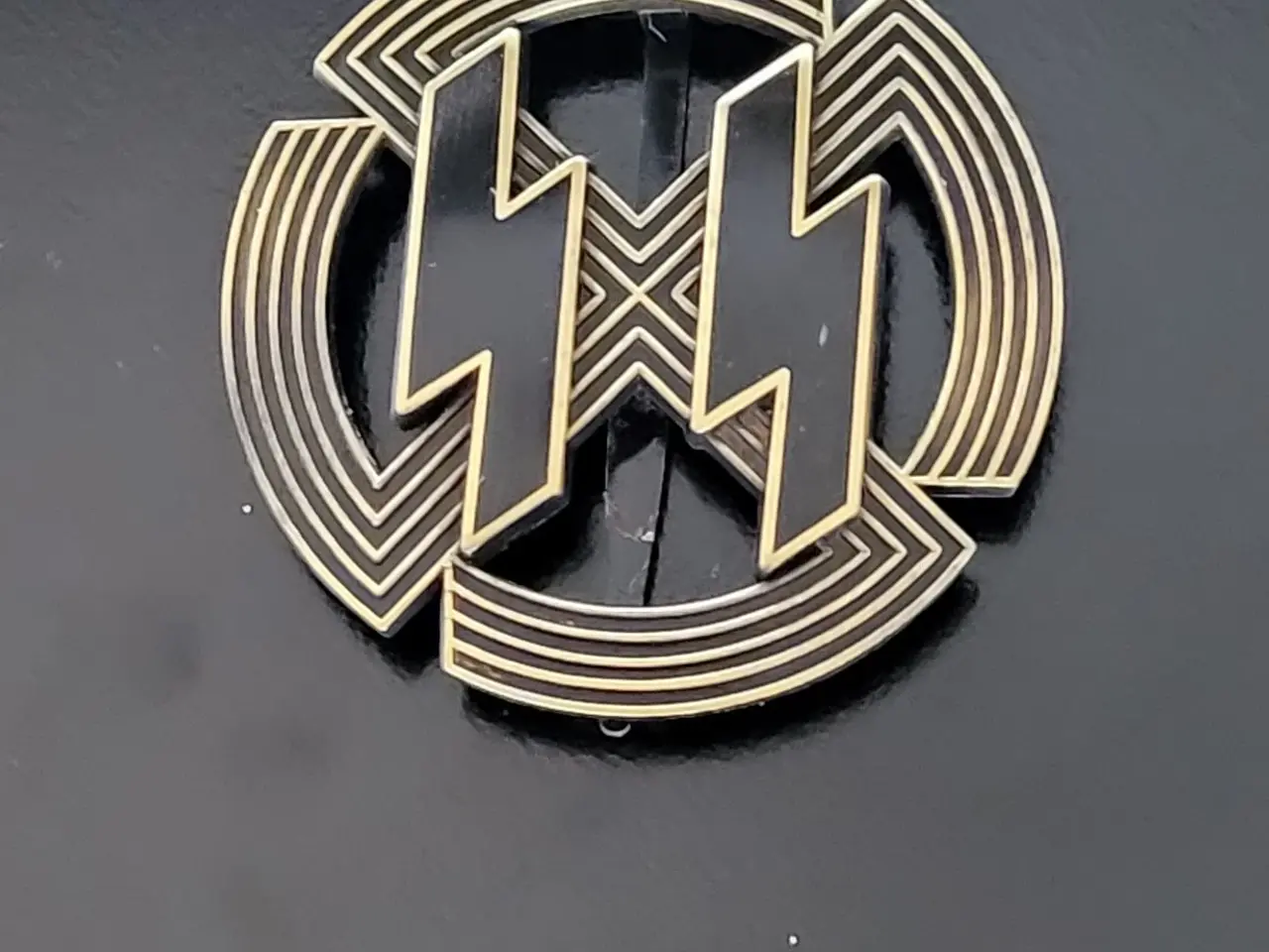 Billede 1 - Tyskland WW2 SS orden medalje