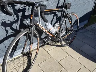 Racer cykel