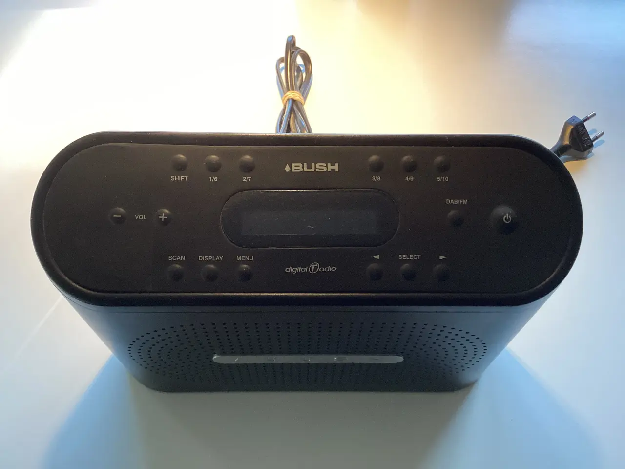 Billede 2 - Nødradio: BUSH FM radio til batterier