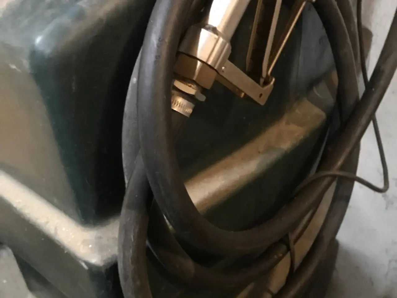 Billede 1 - Olietank 1200 L. M/ elpumpe