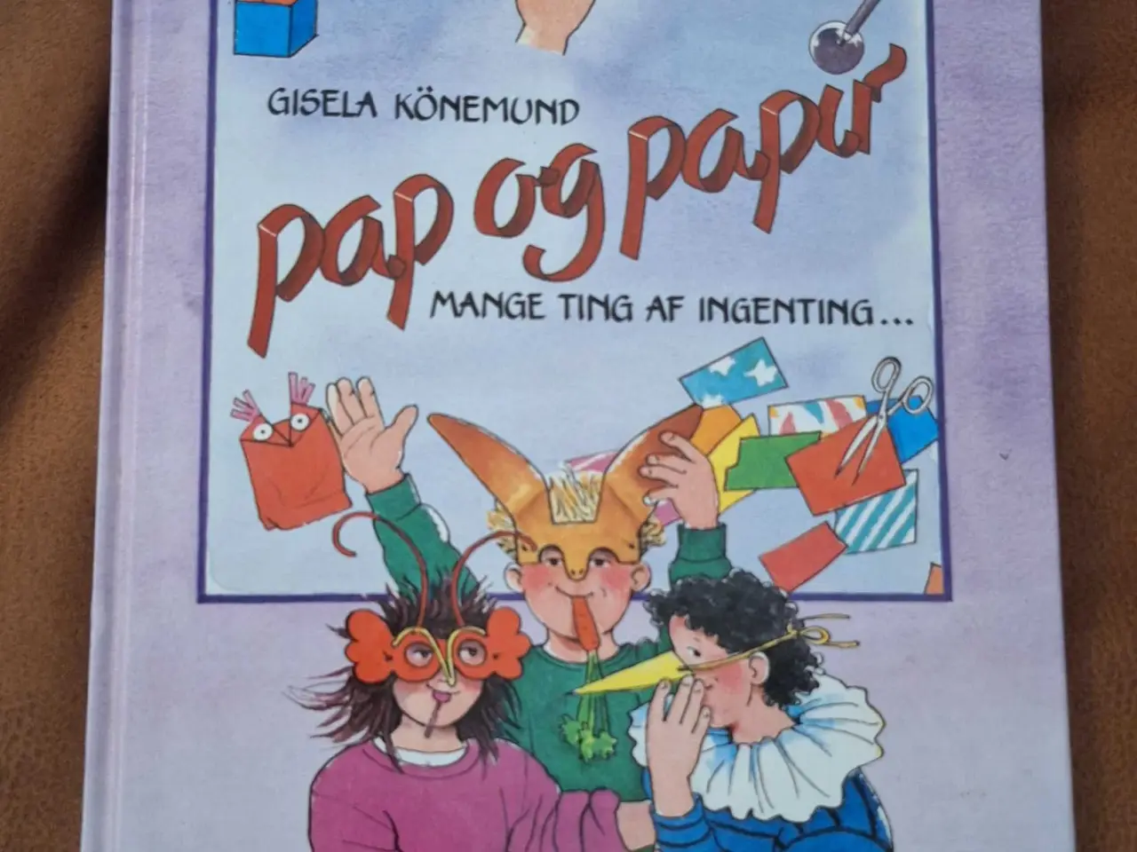 Billede 1 - Pap og papir