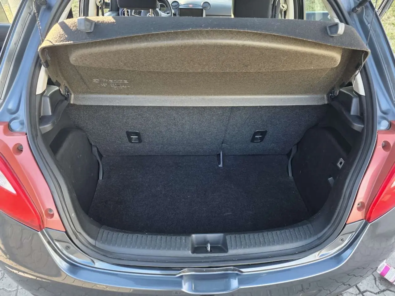 Billede 8 - Pæn Mazda 2