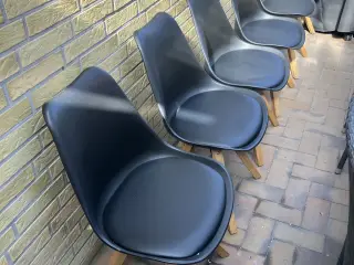 Spisebord stole