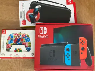Nintendo Switch med tilbehør