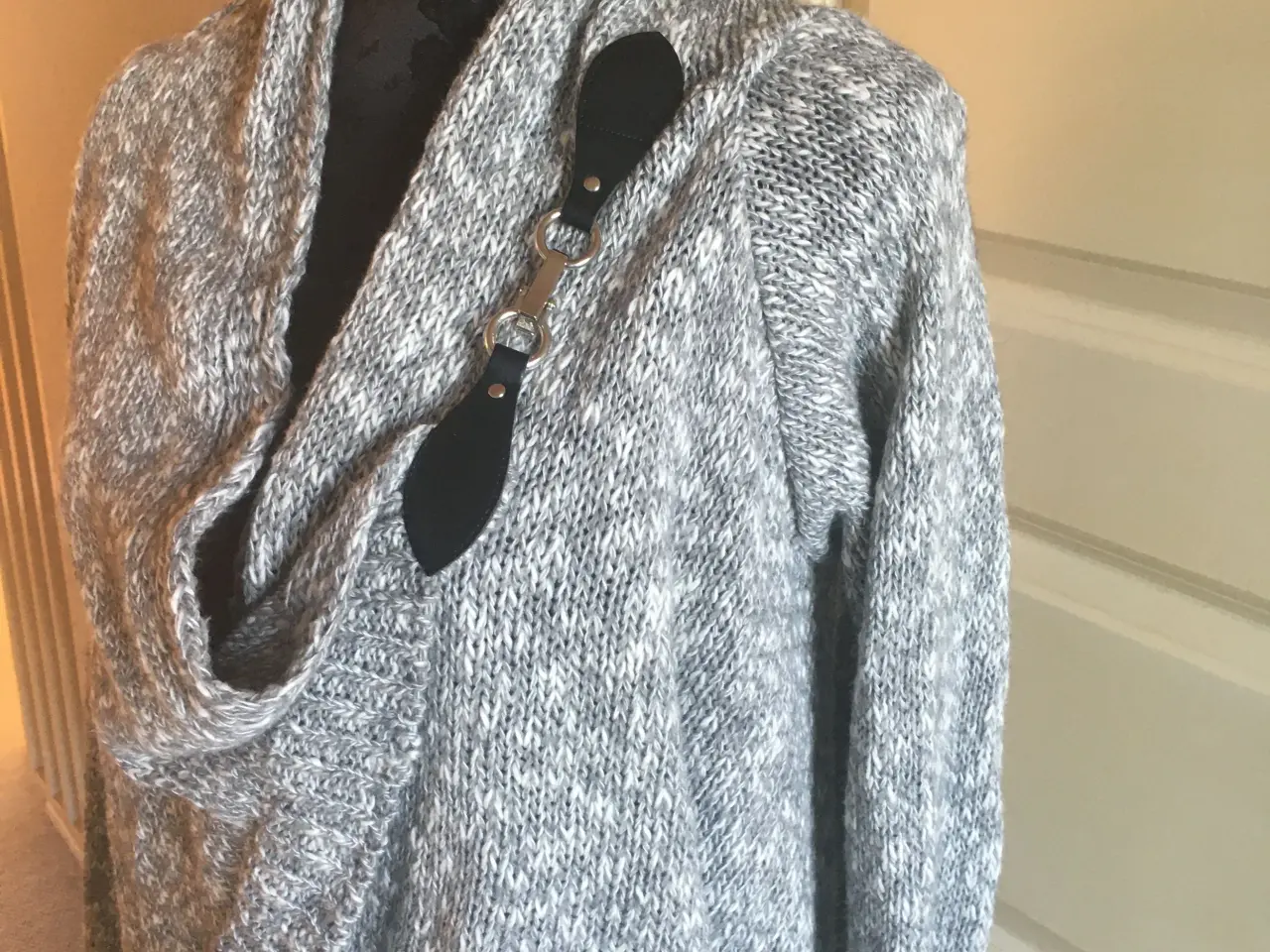 Billede 1 - Helt ny smart bluse str. 40
