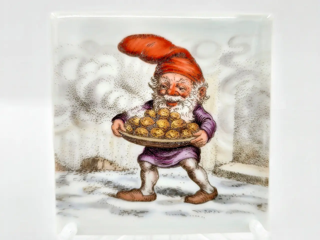 Billede 1 - B & G Nisse Serverer Æbleskiver. Sortering 1 Sjælden