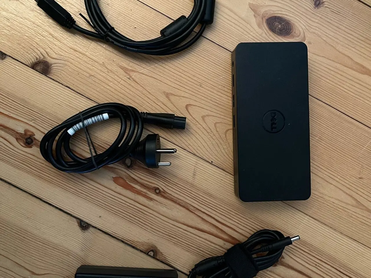 Billede 1 - Dell D3100 dockingstation med oplader