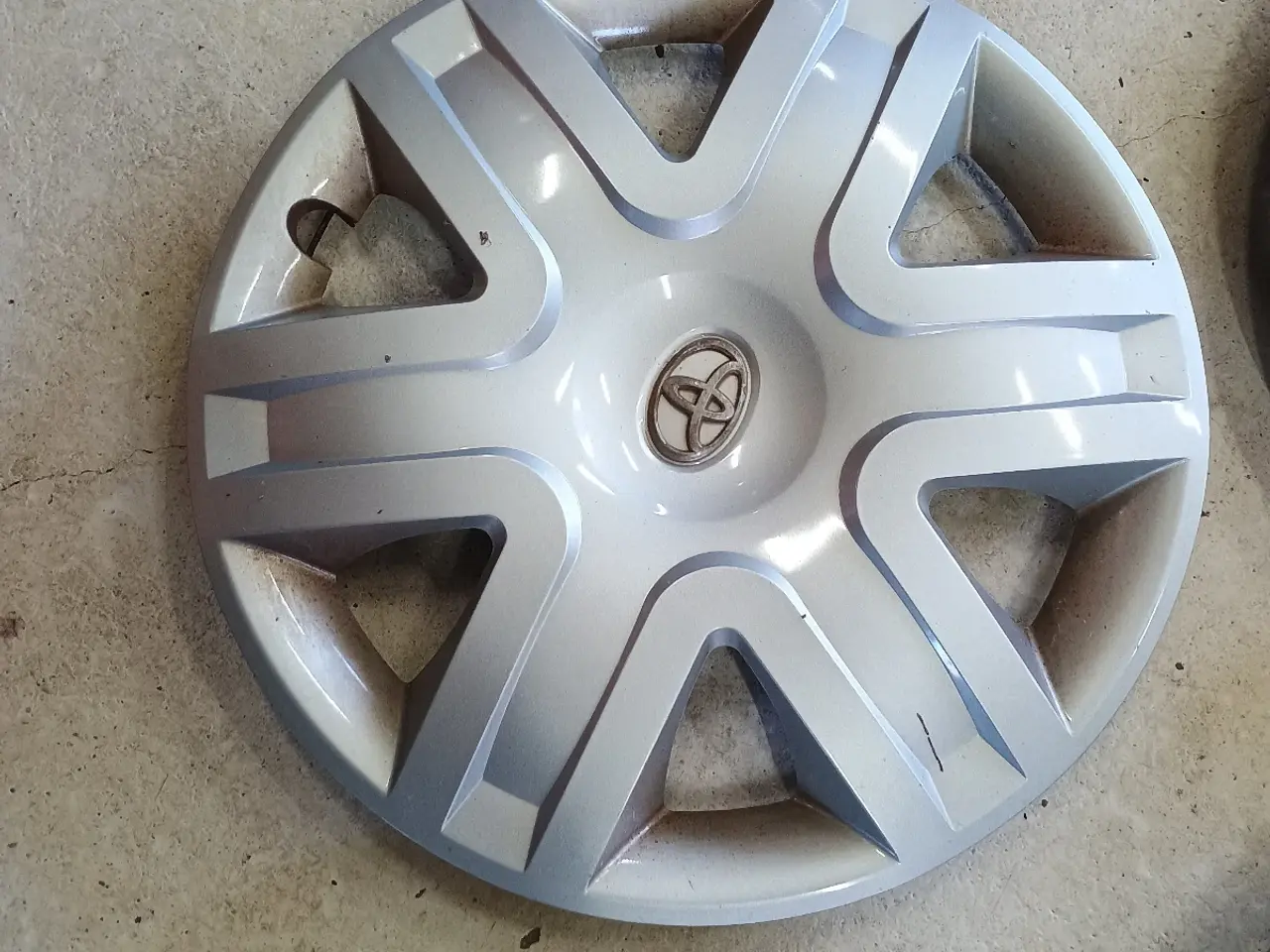 Billede 4 - Toyota hjulkapsler 
