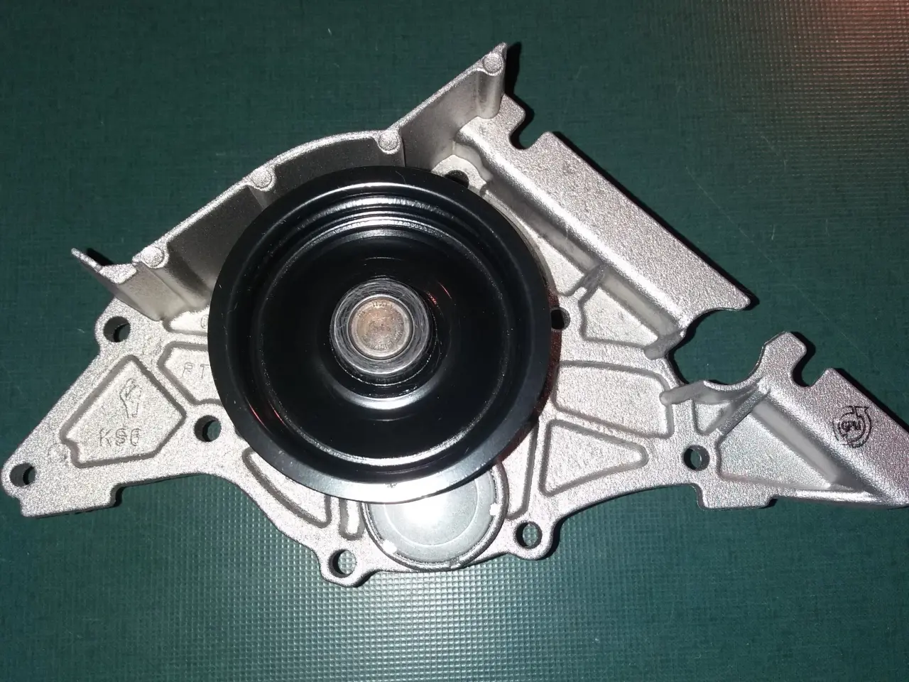 Billede 1 - Audi v6 vandpumpe