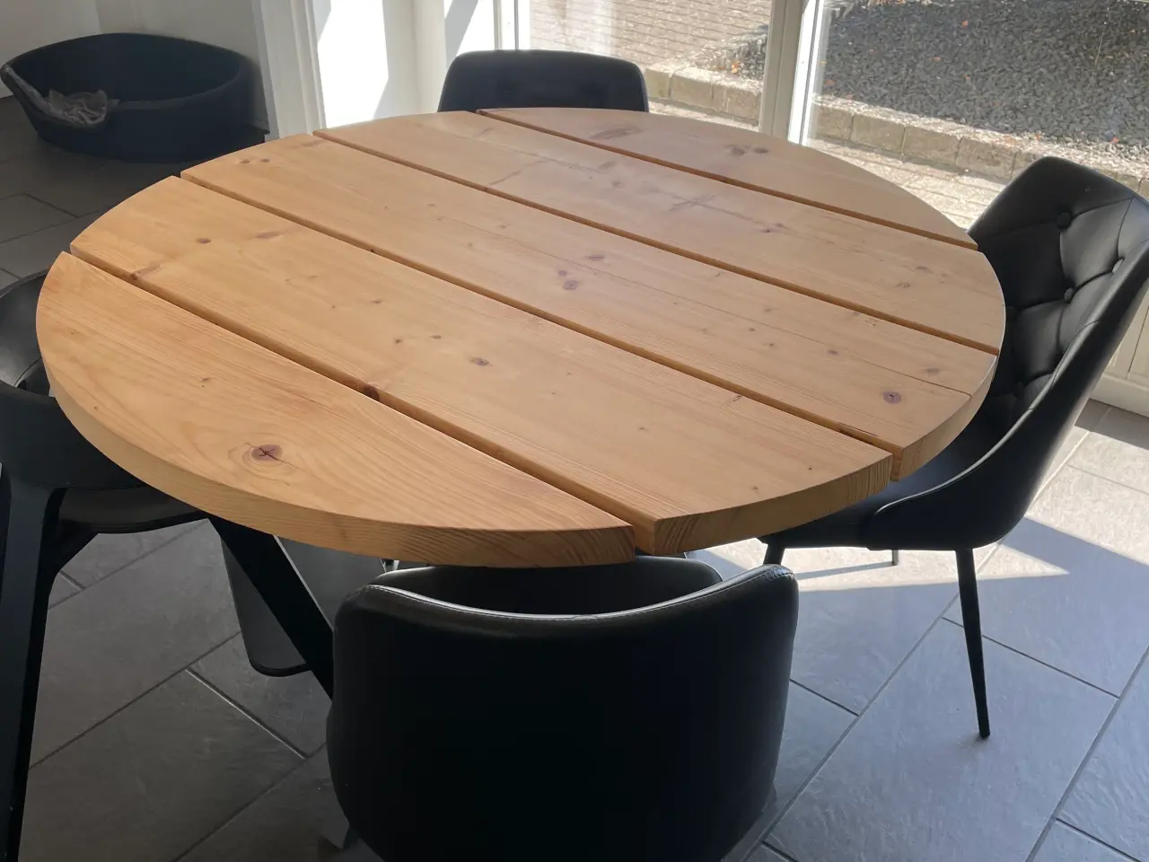 Billede 1 - Spisebord sælges 