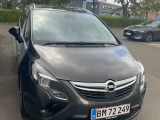 Opel Zafira 2015