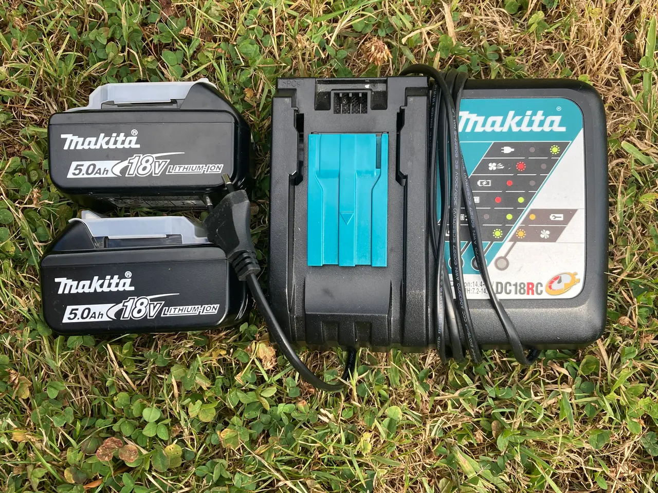 Billede 2 - Makita el-plæneklipper, 2 batterier og oplader