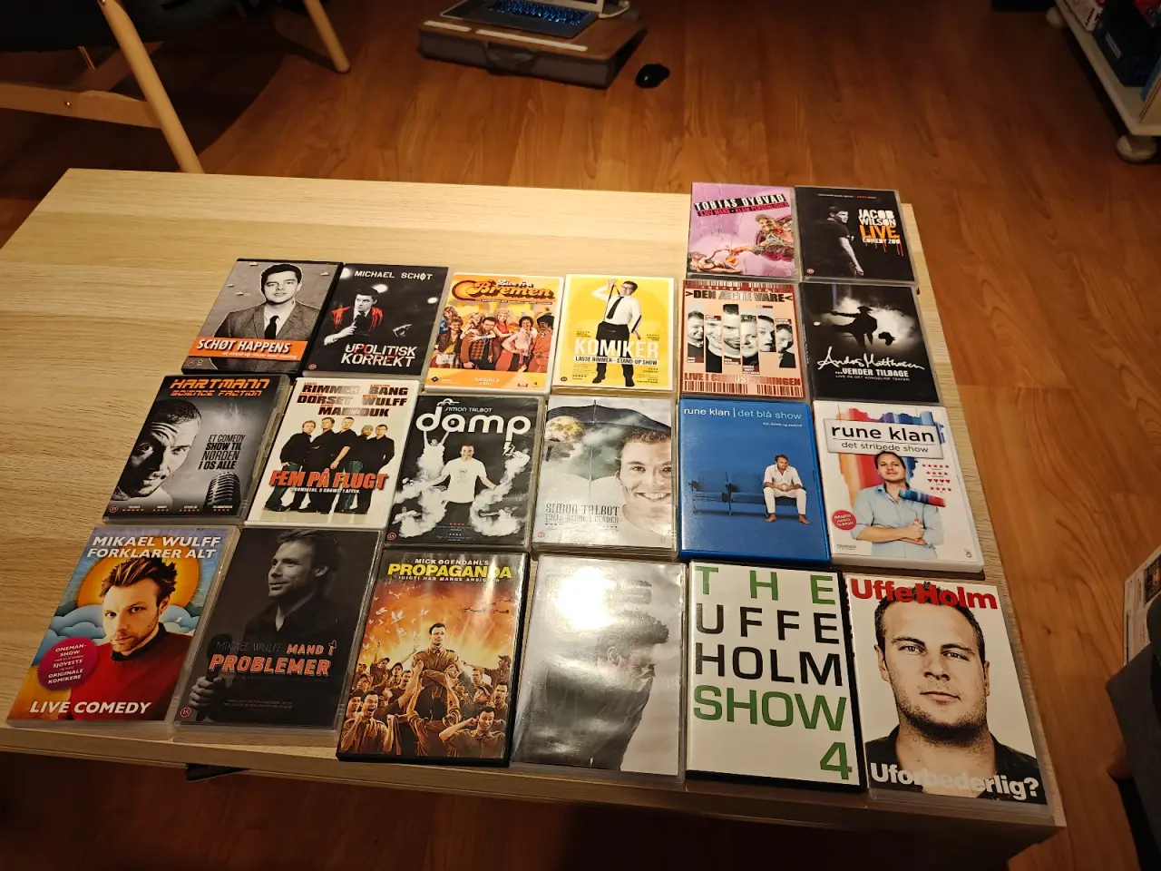 Billede 1 - Dansk Stand-up 