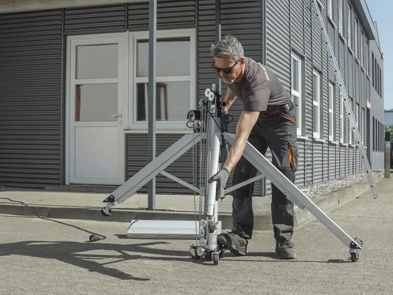 Billede 16 - CM520 Elektrisk Markiselift – Løft op til 140 kg op til 4,9 m højde