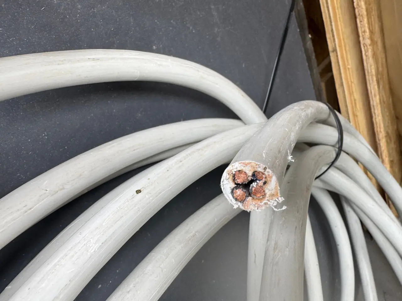 Billede 1 - El kabel 4/10 rest 