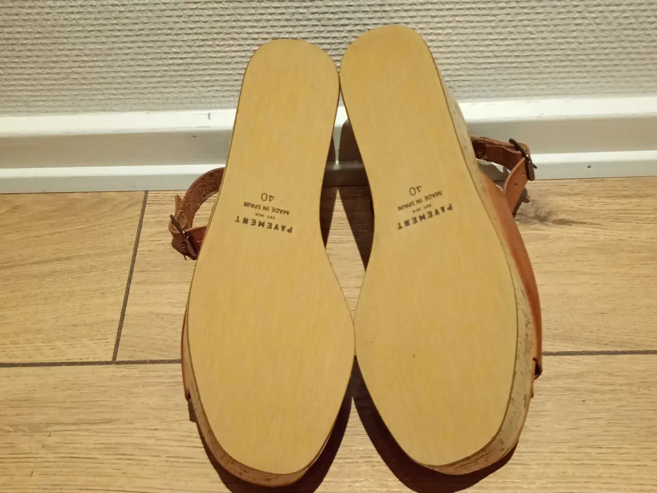 Billede 3 - Flotte damesandaler, PAVEMENT, str. 40. Som nye.