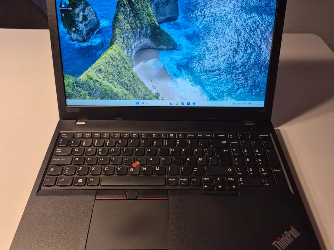 Billede 2 - Lenovo ThinkPad L590, Core i3, 8GB RAM, 128GB SSD