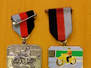 Købes - Kassetømning - medaljer...