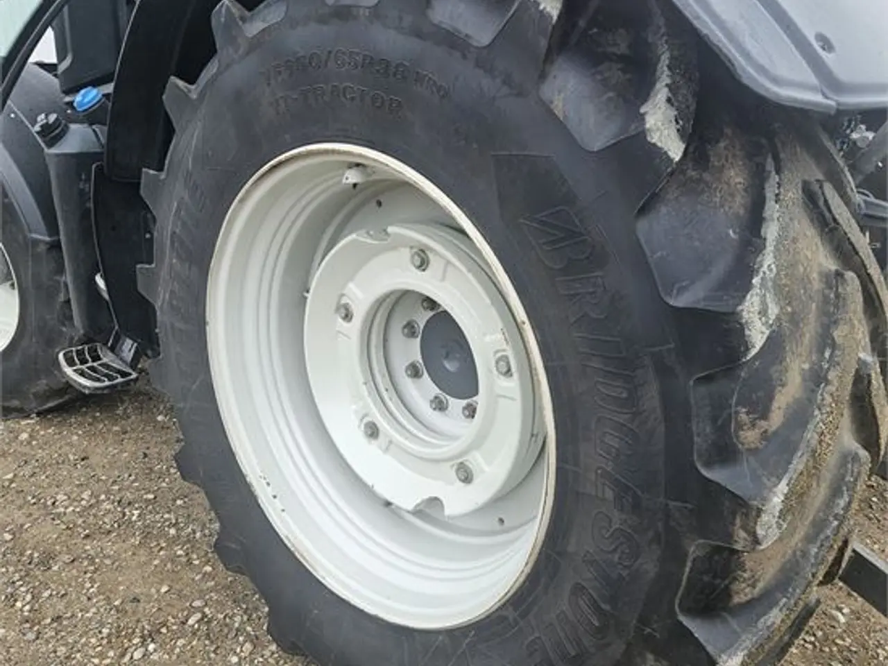 Billede 38 - Valtra N175 Direct Sigma Power - 201 HK - Hauer SGS-2 -  Euro Hitch 2000  - frontlæsser /front loader