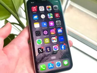 iPhone XR med panserglas