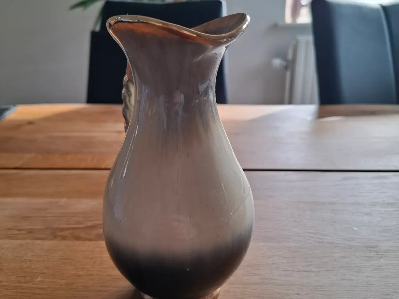Billede 1 - Vase i keramik i brunlig nuance 