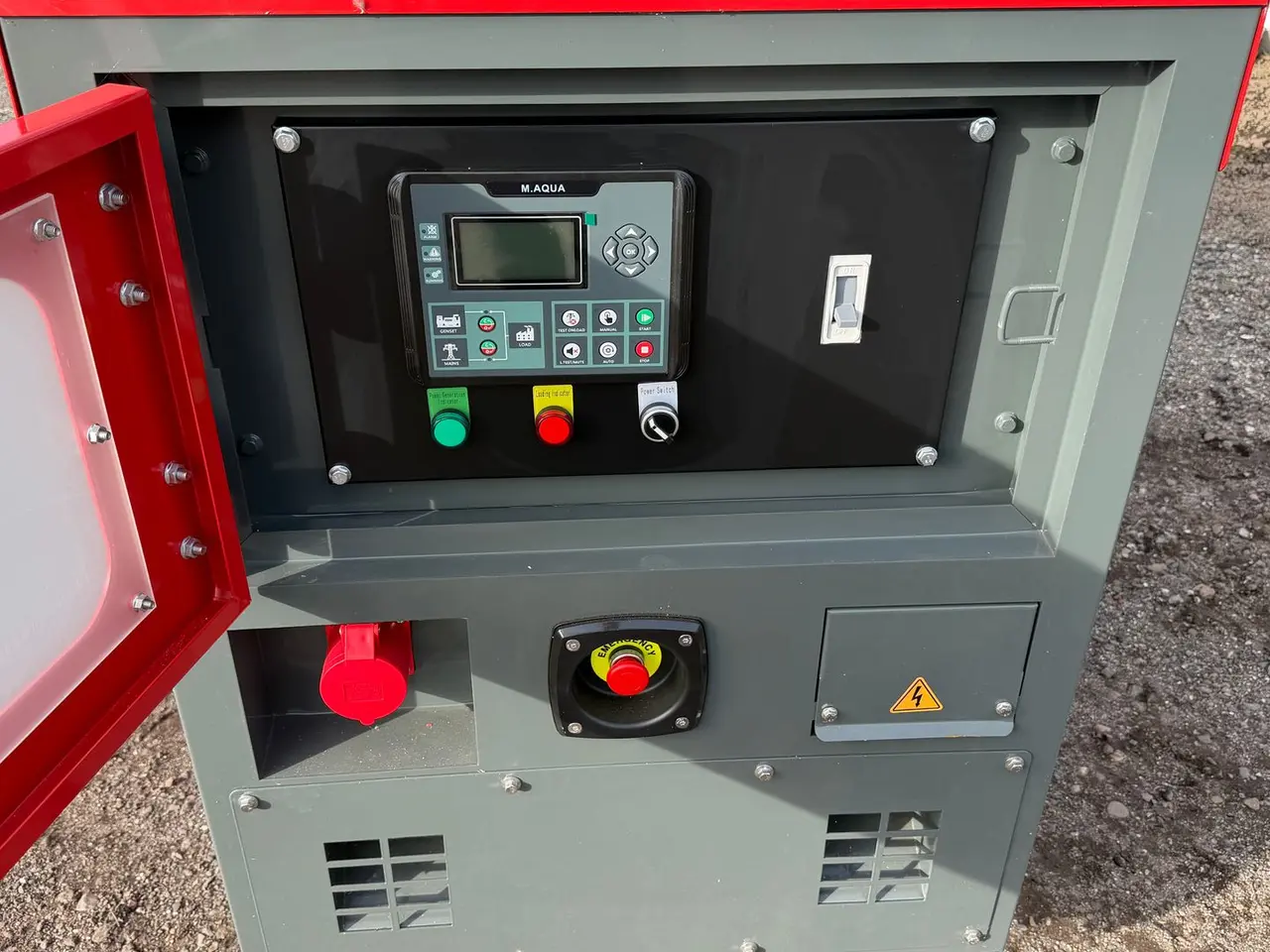 Billede 5 - KAWAKENKI KK25-III-SSS Næsten ny 25 KVA Generator