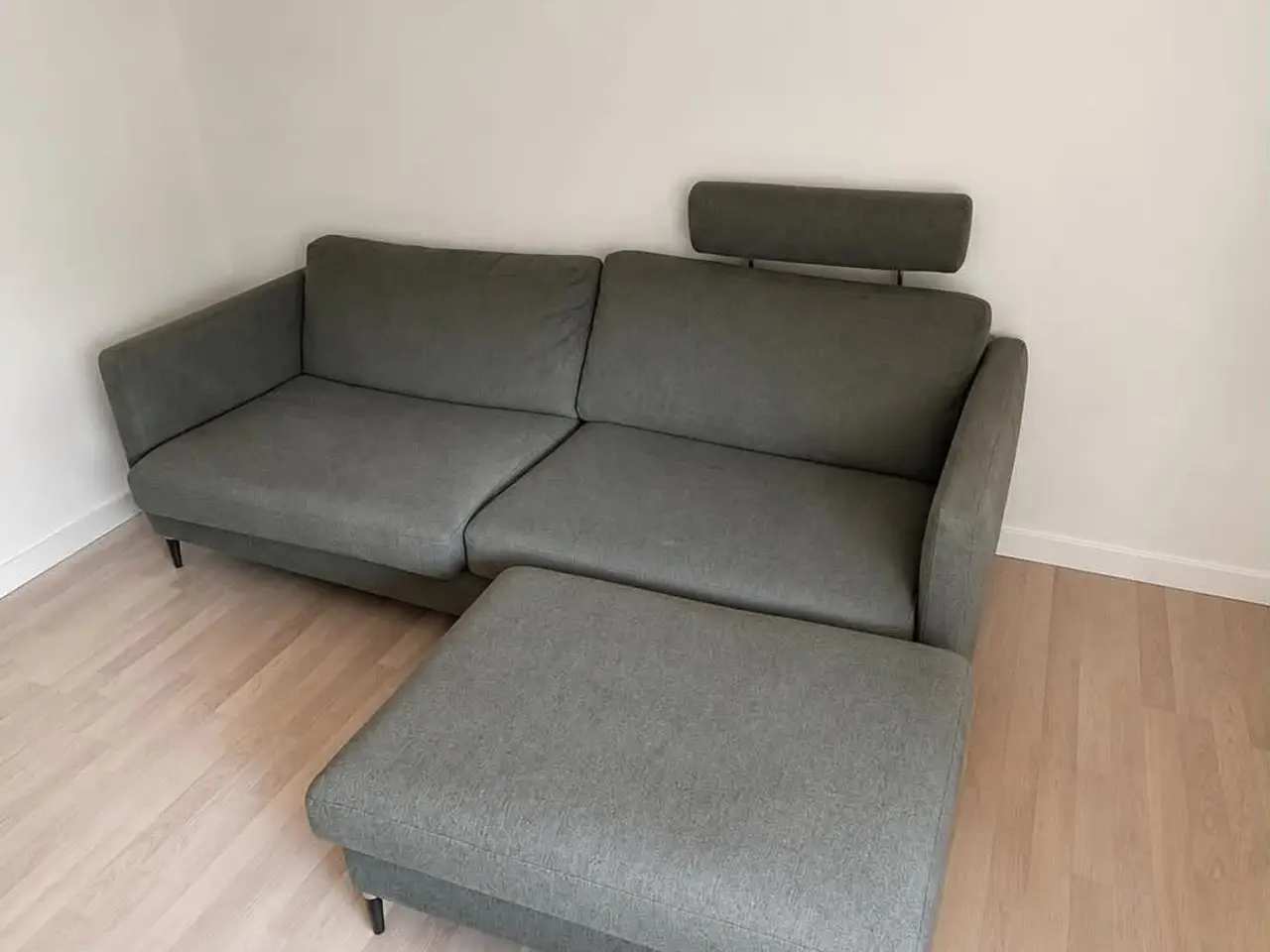 Billede 2 - 3 pers sofa med opbevaring puf fra Ilva