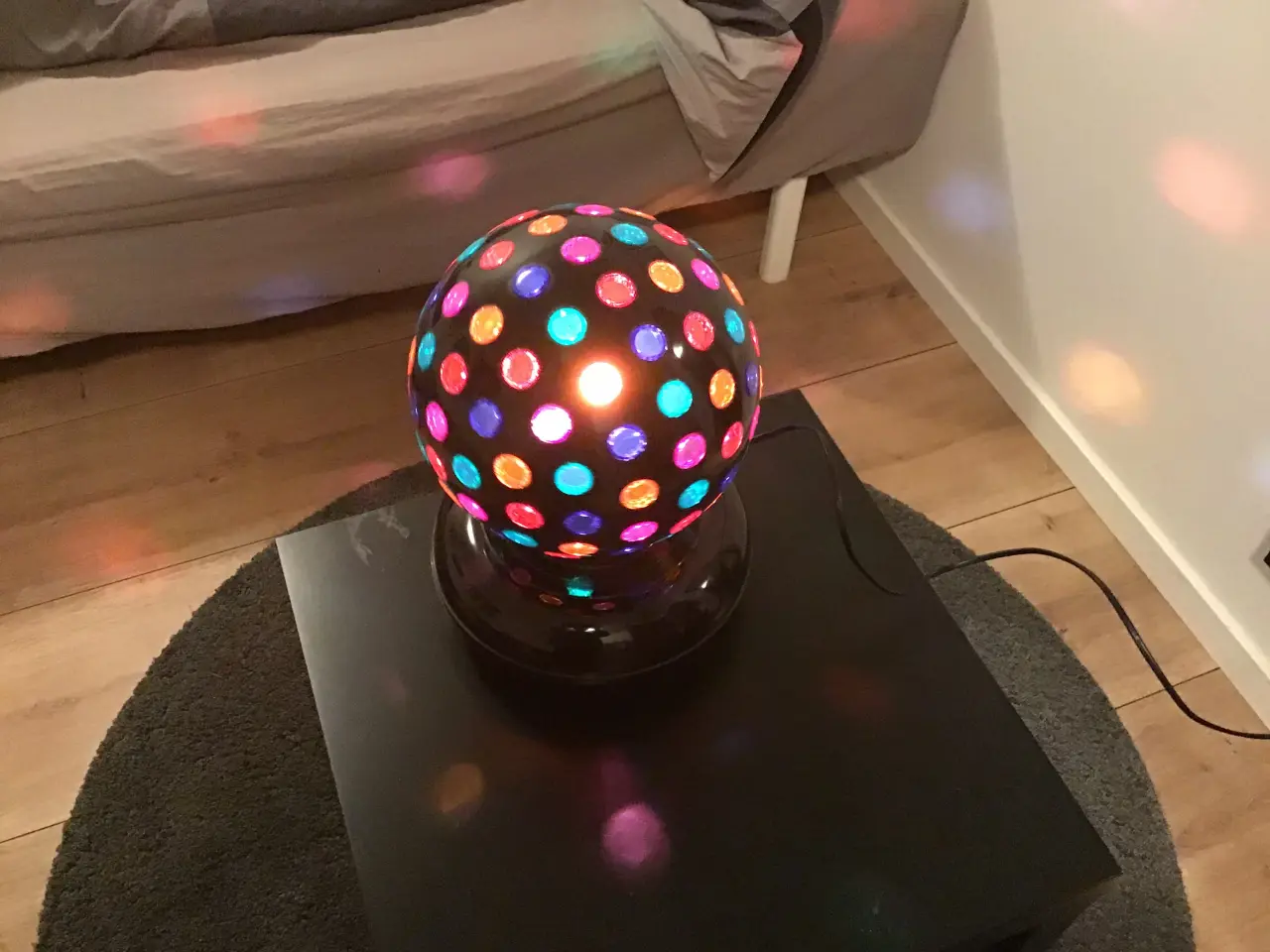 Billede 1 - Discokugle som ny