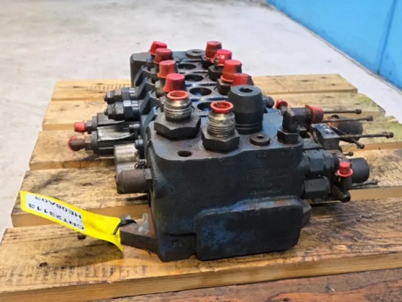 Billede 11 - Bobcat T2556 Hydraulikventil 88298.5