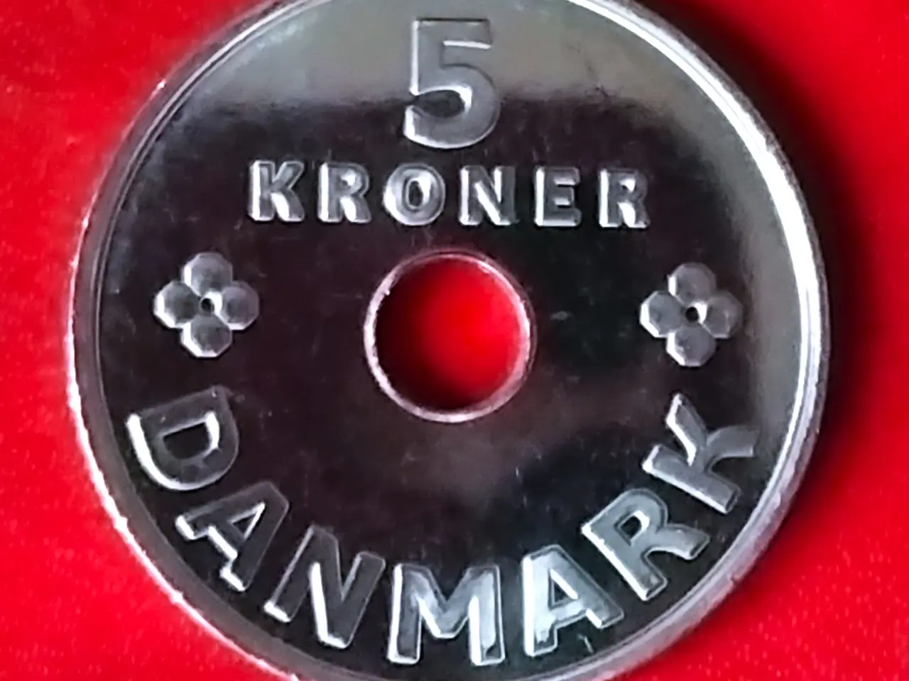 Billede 1 - FLOT TÆT PÅ UNC. 5 KR KRONE 2025 FREDERIK X 