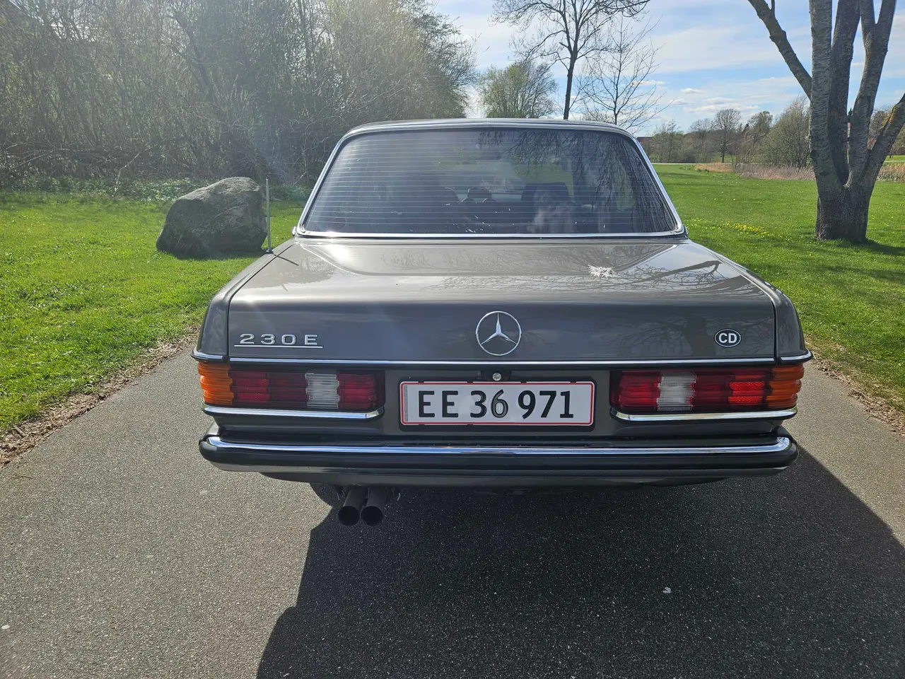 Billede 5 - Mercedes-Benz W123 2.3E veteran