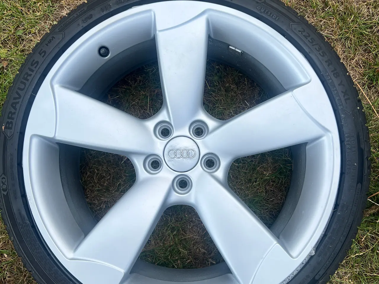 Billede 4 - 18" Audi original rotor fælg + Helt nye dæk