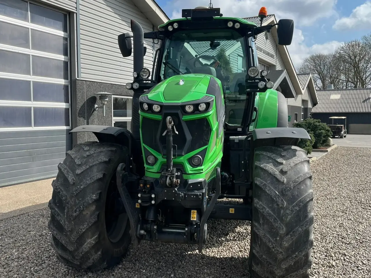 Billede 11 - Deutz-Fahr Agrotron 6215 TTV Med frontlift