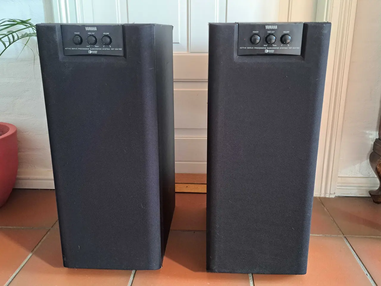 Billede 1 - 2 stk Yamaha yst-sw150 