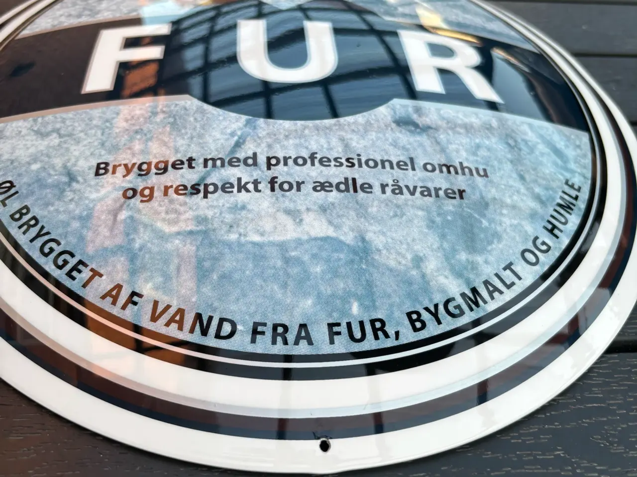 Billede 3 - Super flot Fur øl skilt i metal oval buet