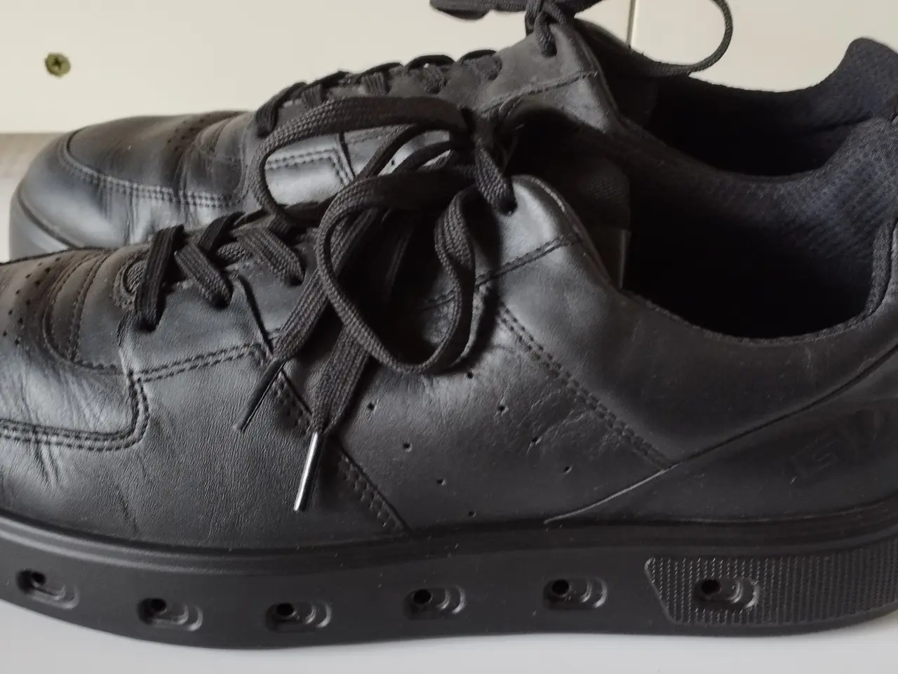 Billede 1 - ECCO str 44, sneakers i læder.