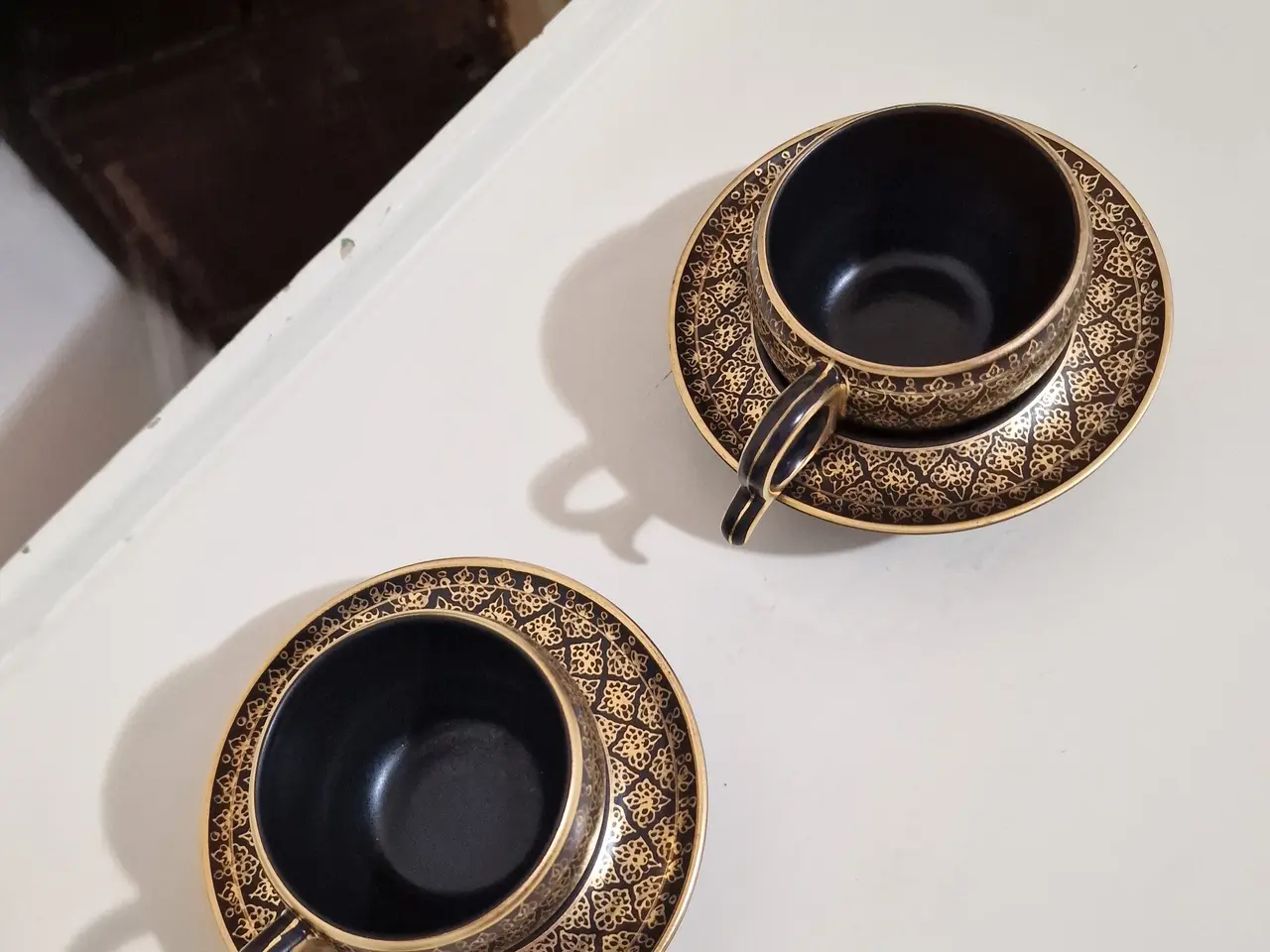 Billede 8 - Et par Benjarong espresso-kopper og underkopper.