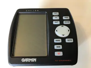 Garmin GPS 128